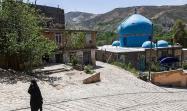 روستای پلکانی رویین و معابر شیب‌دار آن؛ منبع عکس: گوگل مپ؛ عکاس: مرتضی برجسته