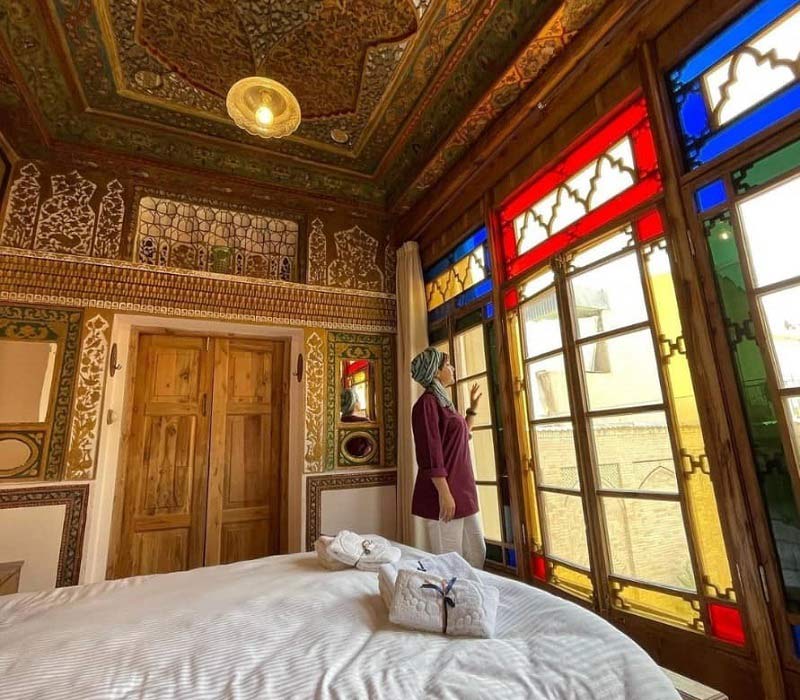 اتاق‌های سنتی هتل راوی شیراز؛  منبع عکس: وب‌سایت salameno.com؛ عکاس: الهه علیخانی 