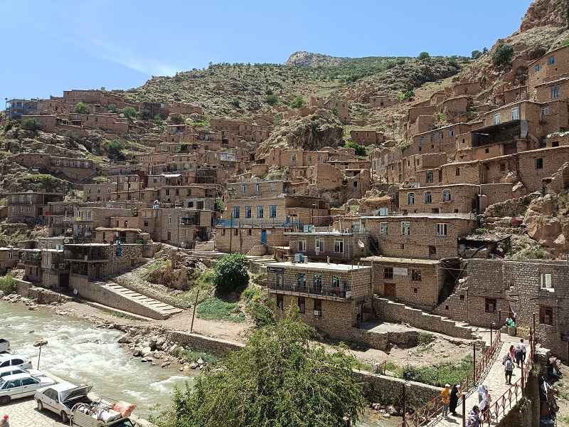 روستای پلکانی پالنگان؛ منبع عکس: گوگل مپ؛ عکاس: Mehran Shesh Baradaran