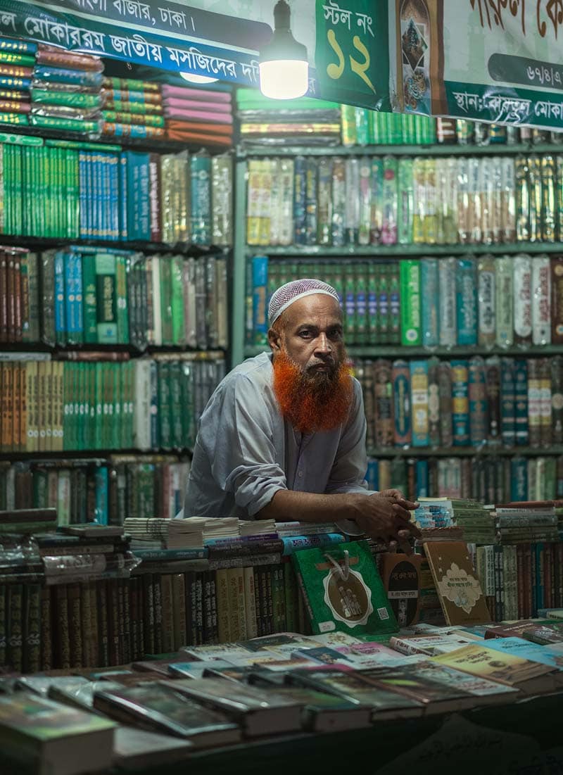 فروشنده کتاب در بنگلادش