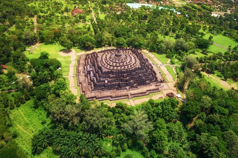 معبد بوروبودور؛ منبع عکس: وب سایت Indonesia.travel. عکاس: نامشخص