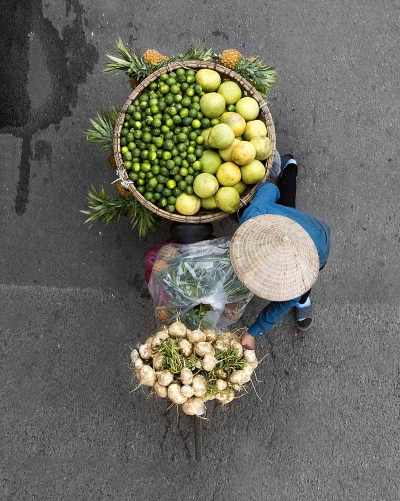 میوه فروش دوره گرد بازار هانوی