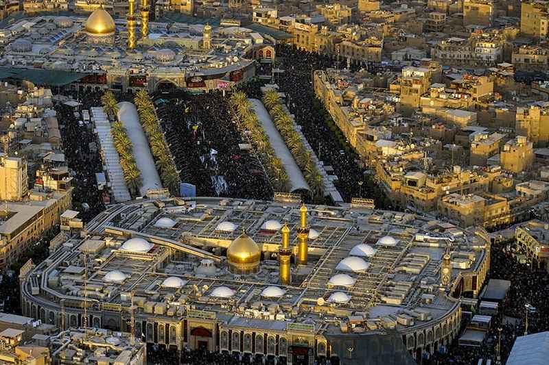 تصویر هوایی حرم امام حسین (ع) و حضرت ابوالفضل (ع)؛ منبع عکس: همشهری آنلاین؛ عکاس: نامشخص
