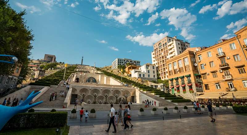 کاسکاد ایروان در ارمنستان، منبع عکس: سایت armenia.travel، عکاس: نامشخص