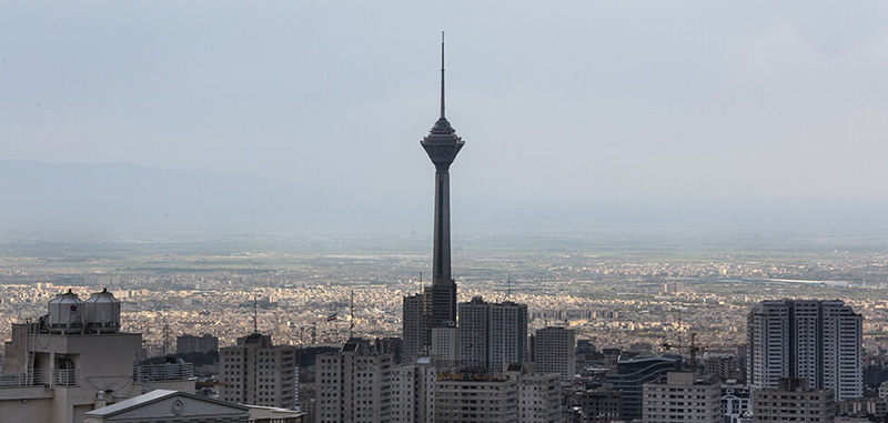 برج میلاد در هوای پاک. عکاس: محمد خدابخش