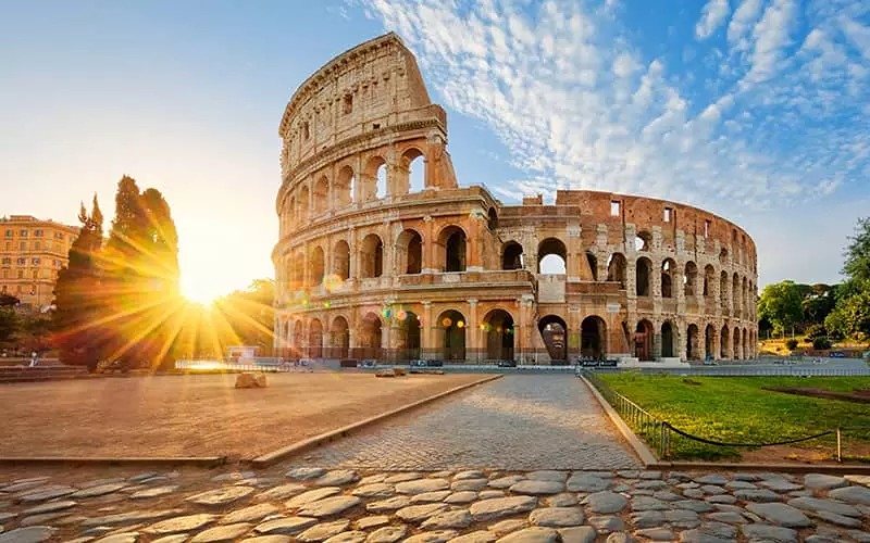 کولوسئوم ایتالیا، منبع عکس: سایت italiandualcitizenship.net، عکاس: نامشخص 